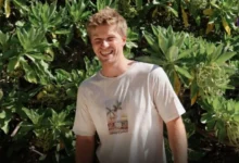 How Old Is Robert Irwin? Age, Birthday & Life Story how old is robert irwin