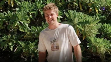 how old is robert irwin